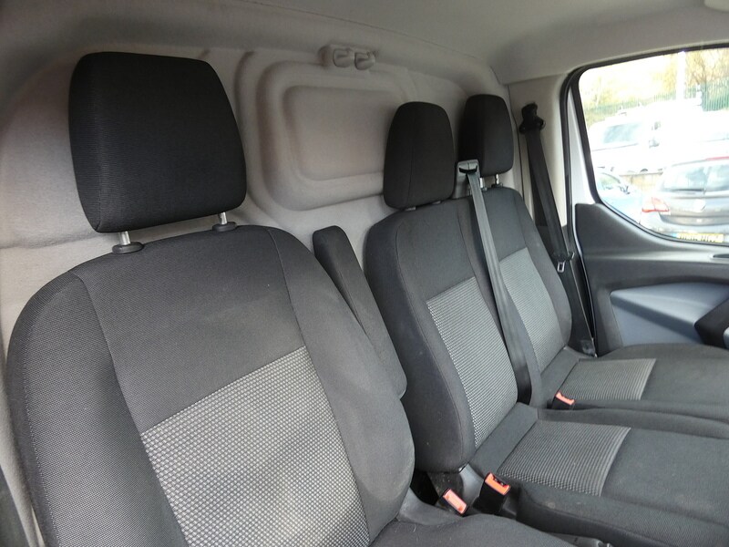 Used Ford Transit Custom 2017 for sale - 76352989: Photo 24