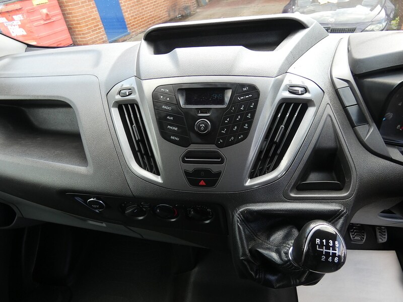Used Ford Transit Custom 2017 for sale - 76352989: Photo 9