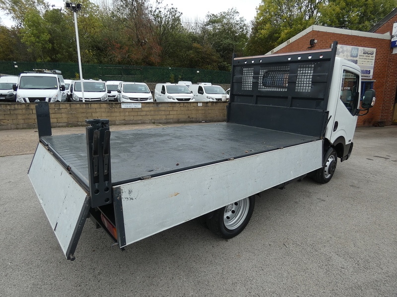 Used Nissan Cabstar 2016 for sale - 77880621: Photo 32