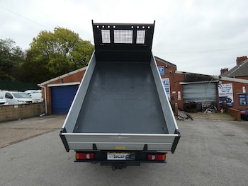 Used Nissan Cabstar 2016 for sale - 77880621: Photo