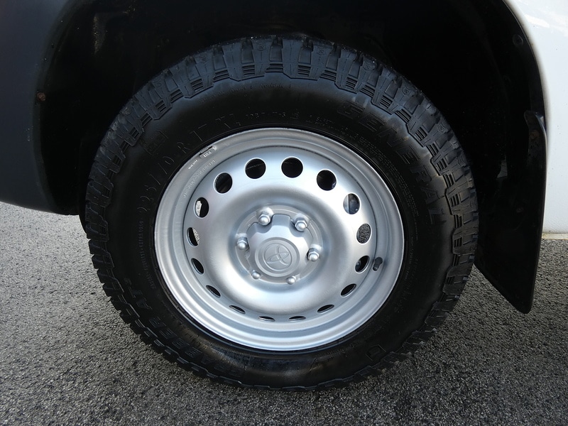 Used Toyota Hilux 2014 for sale - 76806907: Photo 15