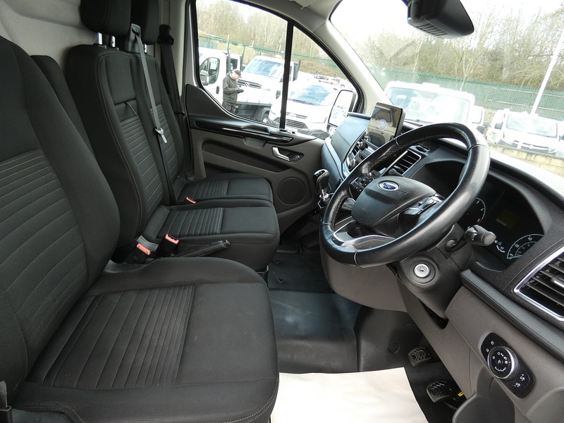 Used Ford Transit Custom 2022 for sale - 77817925: Photo 2