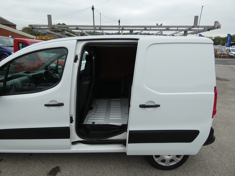 Used Peugeot Partner 2010 for sale - 76286222: Photo 13