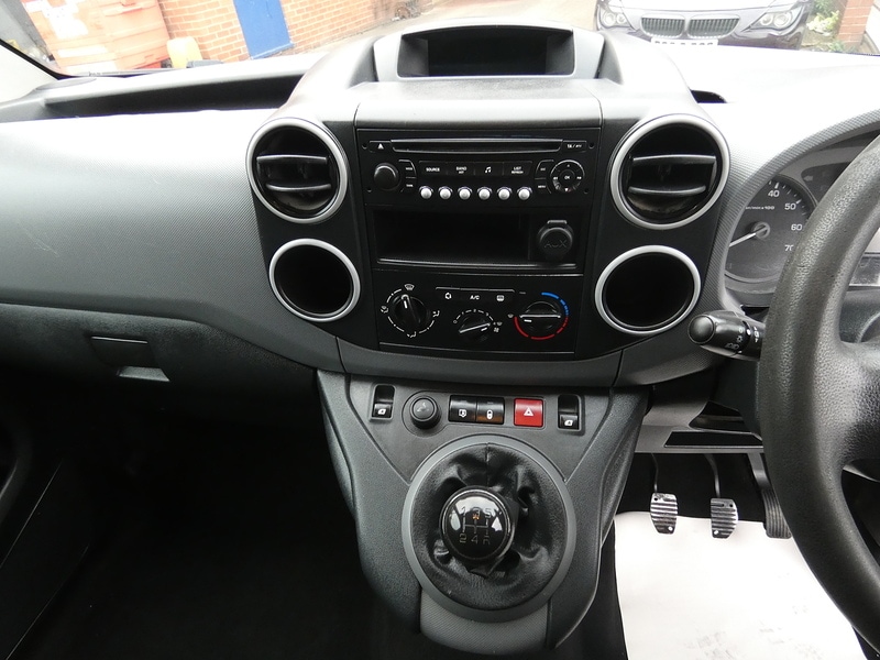 Used Peugeot Partner 2010 for sale - 76286222: Photo 9