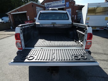 Used Toyota Hilux 2015 for sale - 75765720: Photo