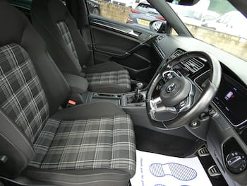 Used Volkswagen Golf 2018 for sale - 79334997: Photo