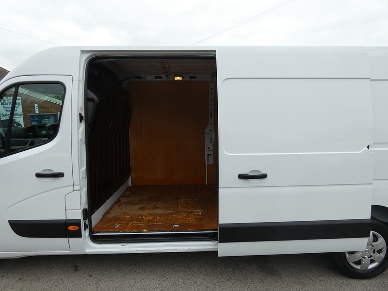 Used Nissan Interstar 2022 for sale - 76304490: Photo 13