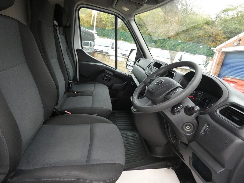 Used Nissan Interstar 2022 for sale - 76304490: Photo 2