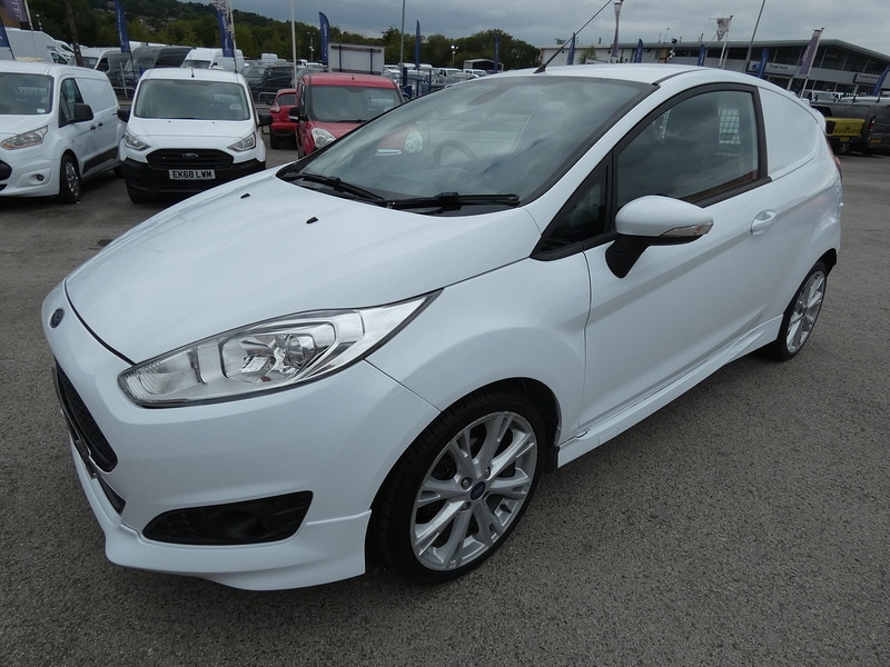 Used Ford Fiesta 2017 for sale - 77720640: Photo 17