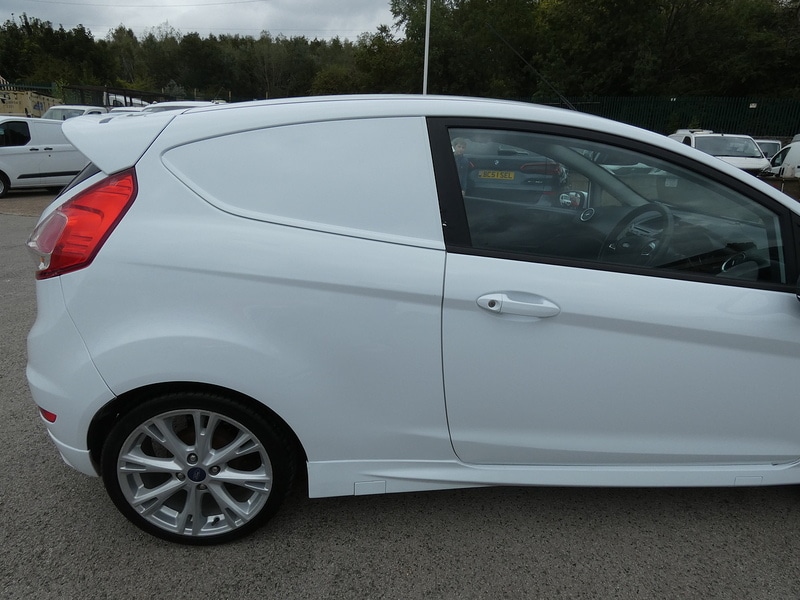 Used Ford Fiesta 2017 for sale - 77720640: Photo 21