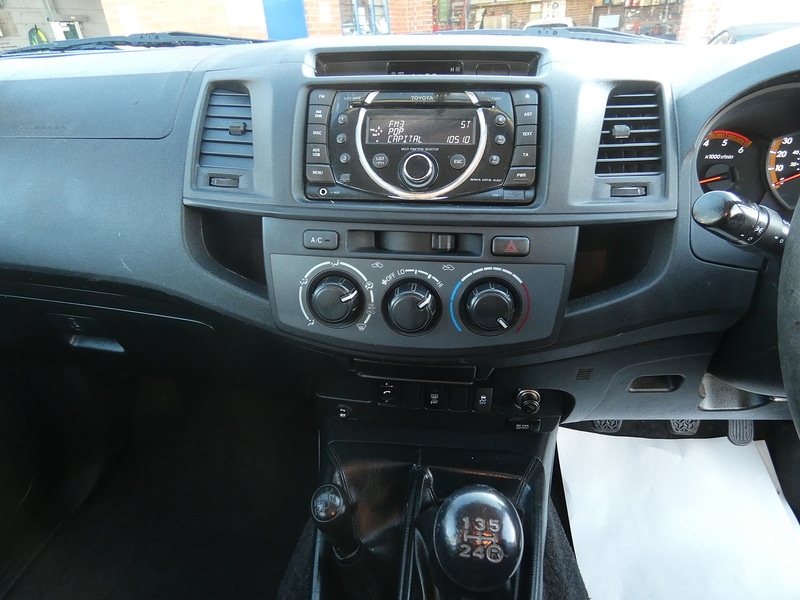 Used Toyota Hilux 2014 for sale - 77014642: Photo 9