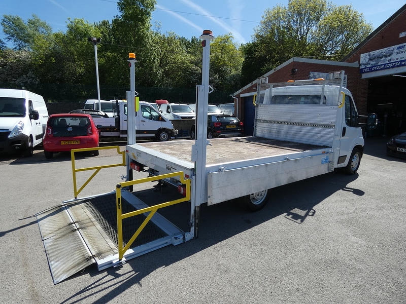 Vehicle 33