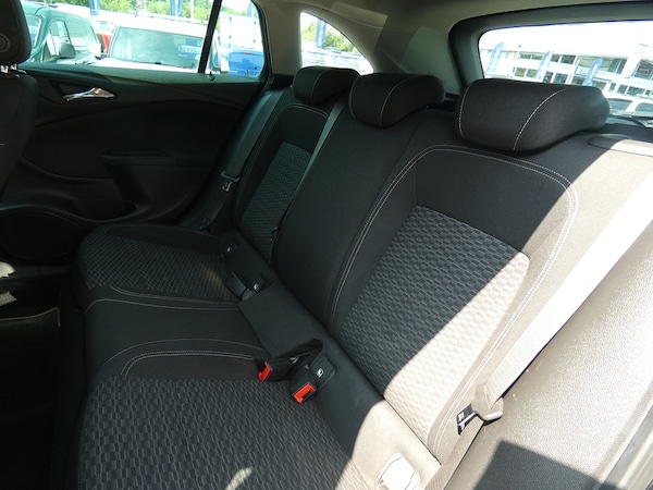 Used Vauxhall Astra 2017 for sale - 74973720: Photo 32