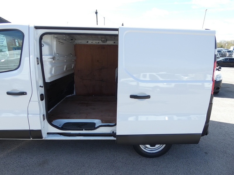 Used Vauxhall Vivaro 2015 for sale - 78040226: Photo 13