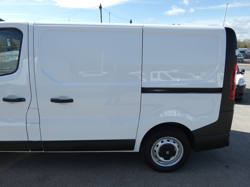 Used Vauxhall Vivaro 2015 for sale - 78040226: Photo 19