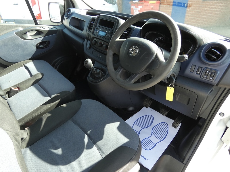 Used Vauxhall Vivaro 2015 for sale - 78040226: Photo 23