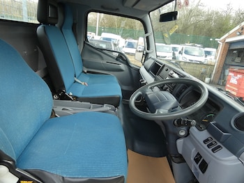 Used Mitsubishi Canter 2015 for sale - 77843014: Photo