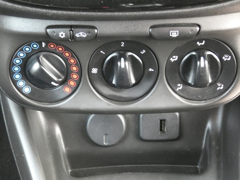 Used Vauxhall Corsa 2016 for sale - 77974522: Photo 12