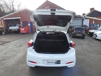 Used Hyundai i20 2018 for sale - 79245837: Photo