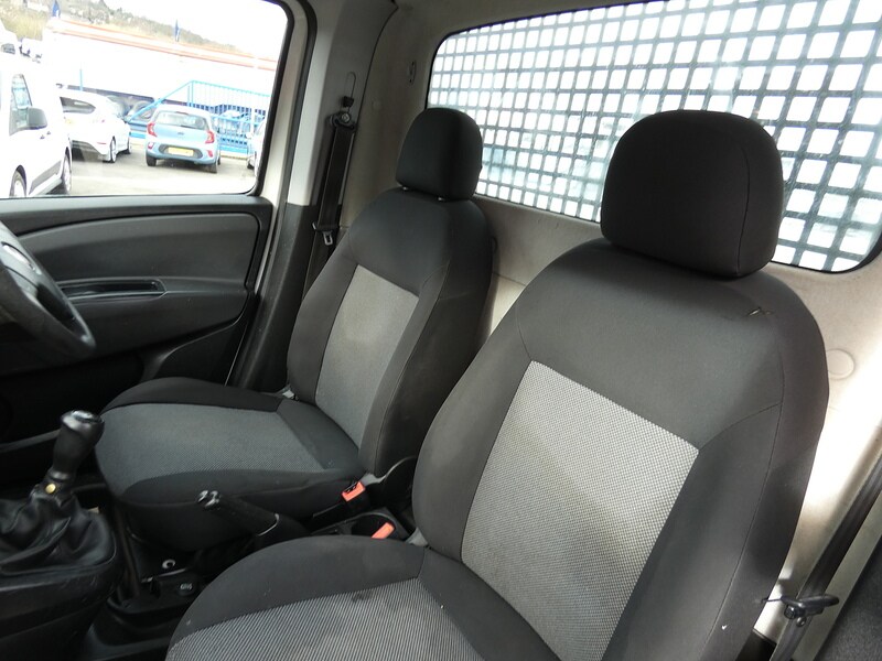 Used Fiat Doblo 2012 for sale - 77817924: Photo 28