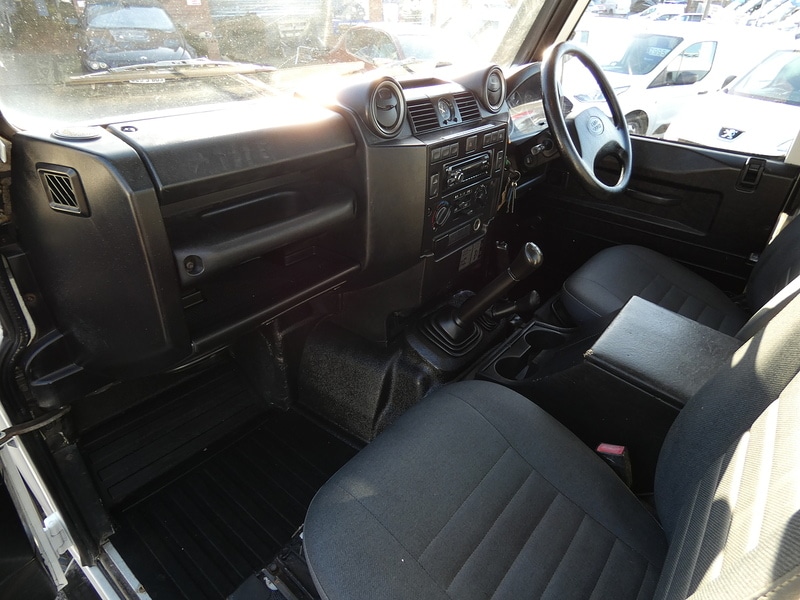 Used Land Rover Defender 130 2020 for sale - 76725200: Photo 19