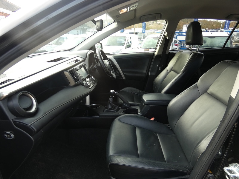 Used Toyota RAV4 2014 for sale - 77594900: Photo 13