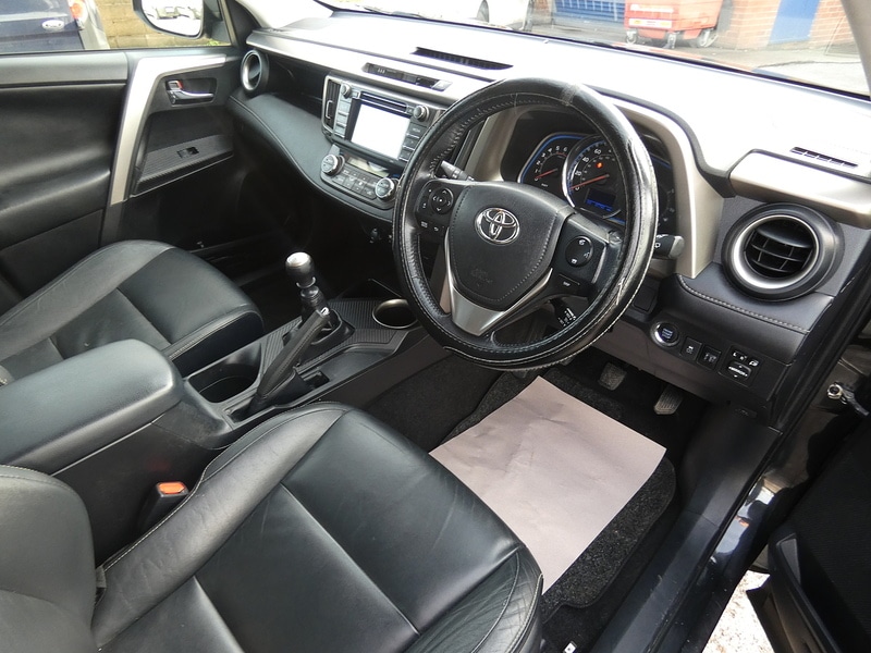 Used Toyota RAV4 2014 for sale - 77594900: Photo 23