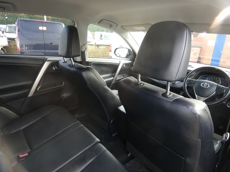 Used Toyota RAV4 2014 for sale - 77594900: Photo 31