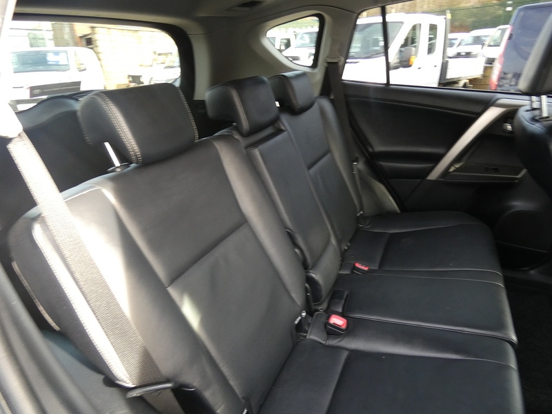 Used Toyota RAV4 2014 for sale - 77594900: Photo 32