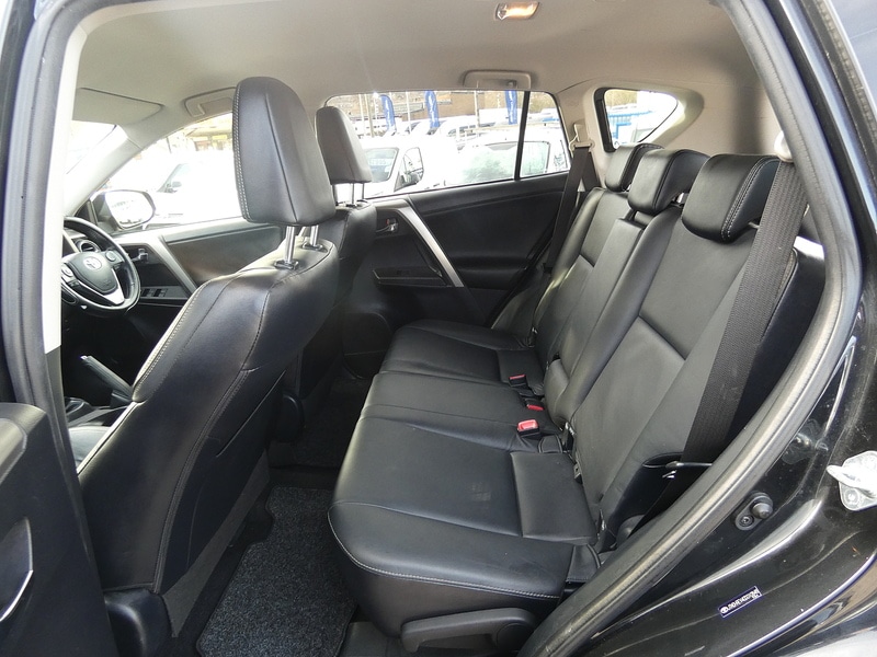 Used Toyota RAV4 2014 for sale - 77594900: Photo 35