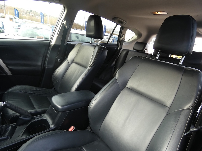 Used Toyota RAV4 2014 for sale - 77594900: Photo 38