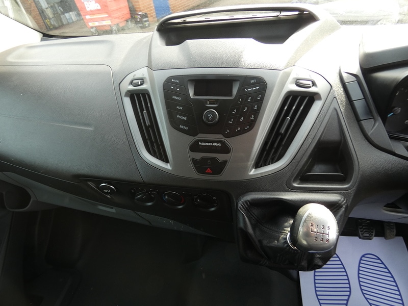 Used Ford Transit Custom 2015 for sale - 77601829: Photo 9