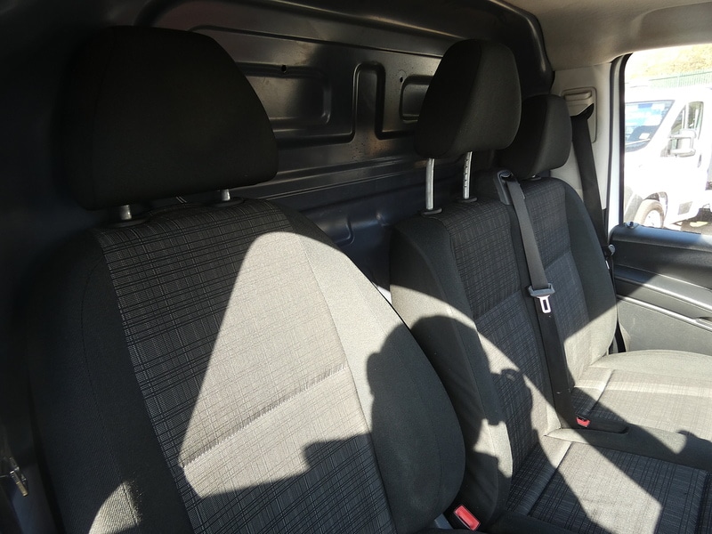 Used Mercedes-Benz Vito 2018 for sale - 77947084: Photo 24