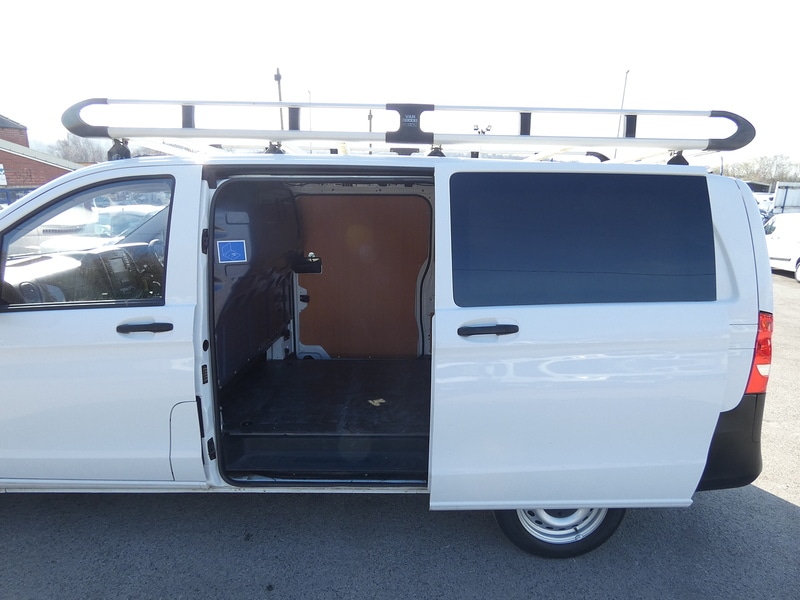 Used Mercedes-Benz Vito 2018 for sale - 77947084: Photo 31