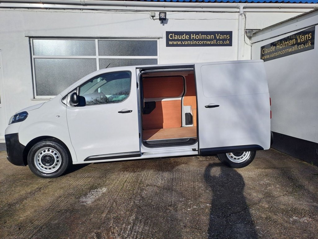 Used Vauxhall Vivaro 2022 for sale - 77582997: Photo 3