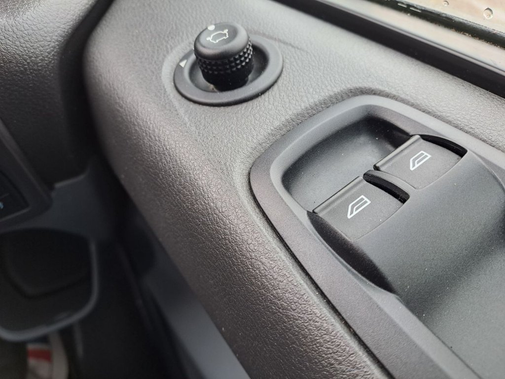 Used Ford Transit Custom 2013 for sale - 76279473: Photo 18
