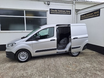 Used Ford Transit Courier 2016 for sale - 78930480: Photo