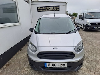 Used Ford Transit Courier 2016 for sale - 78930480: Photo