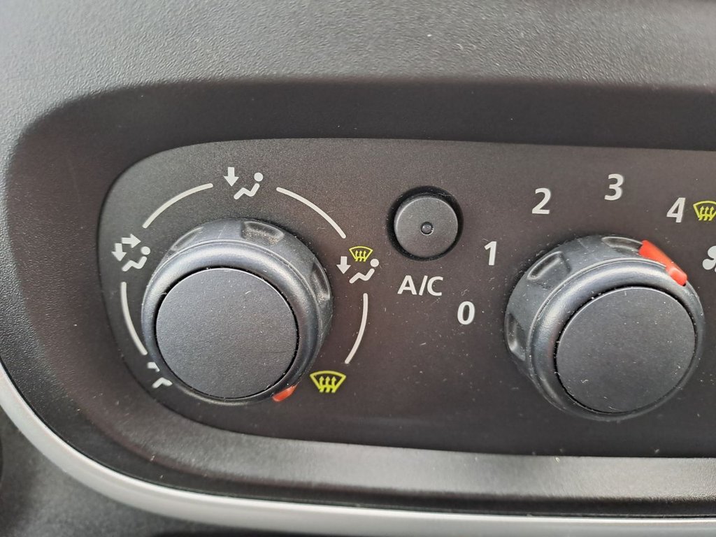 Used Vauxhall Vivaro 2015 for sale - 77227411: Photo 16