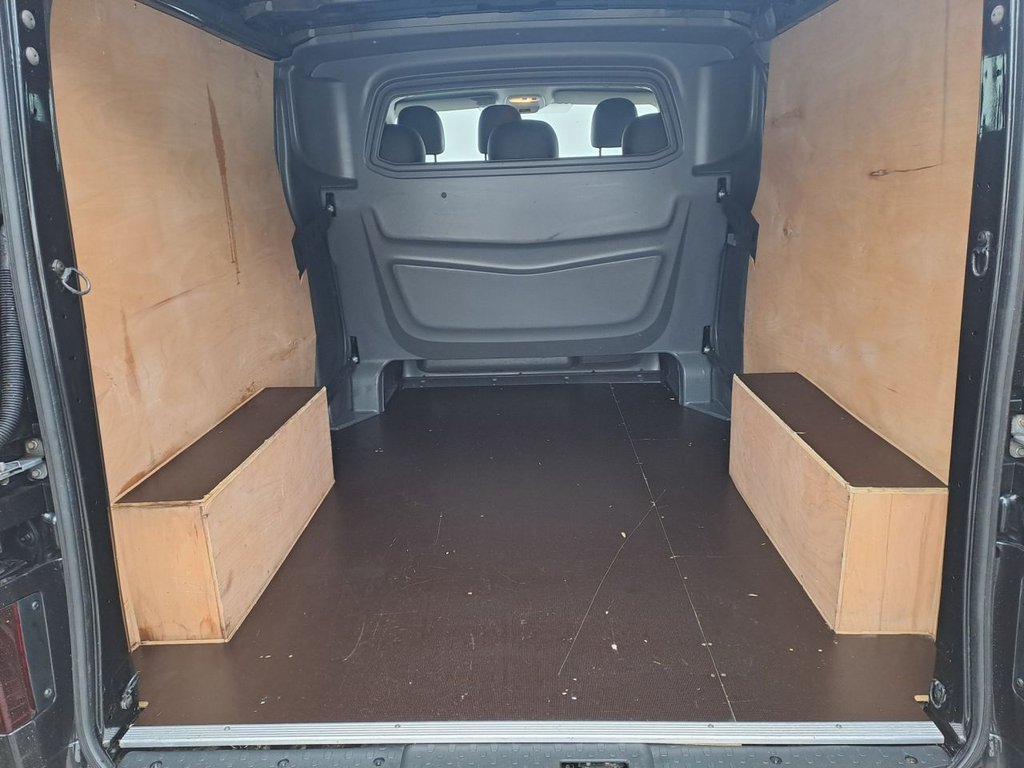 Used Vauxhall Vivaro 2015 for sale - 77227411: Photo 9