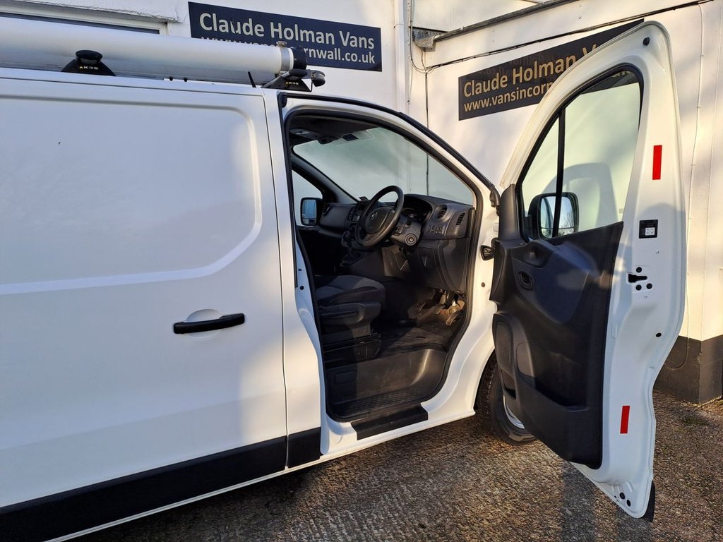 Used Vauxhall Vivaro 2017 for sale - 78102583: Photo 11