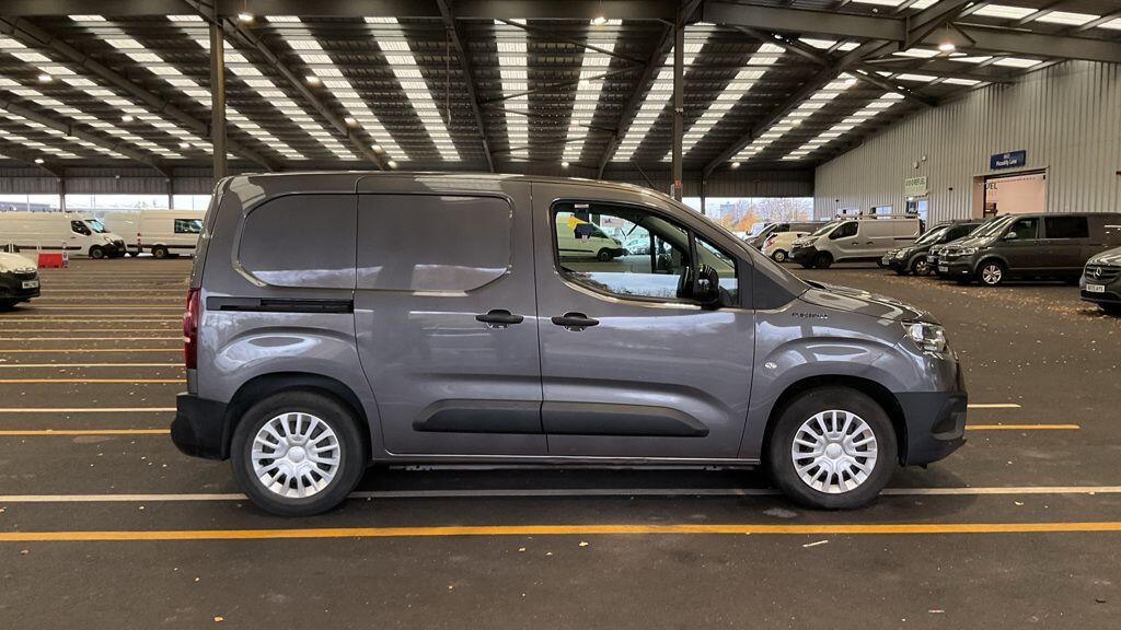 Used Toyota ProAce 2022 for sale - 76667196: Photo 36