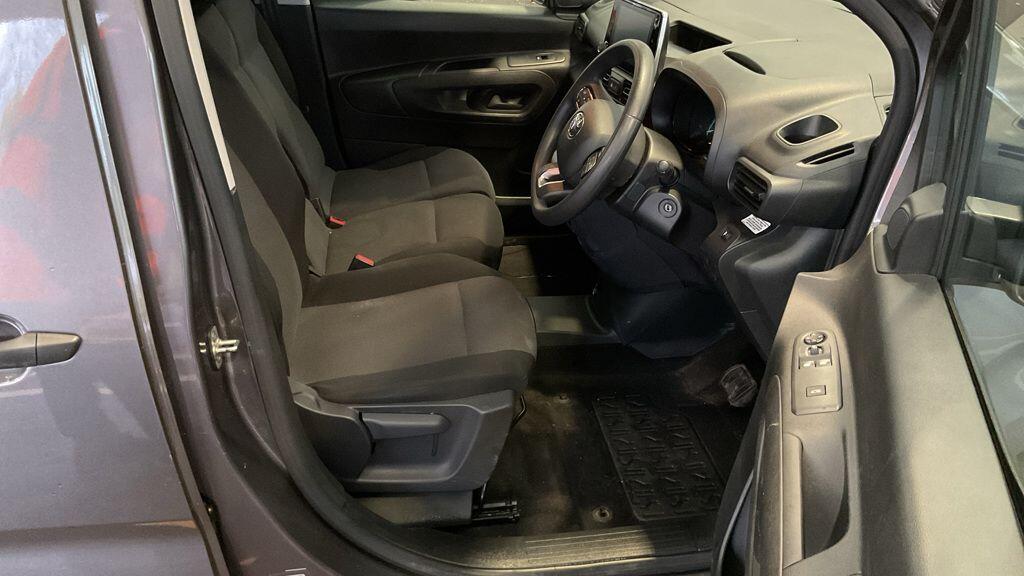 Used Toyota ProAce 2022 for sale - 76667196: Photo 42
