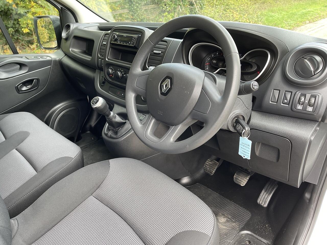 Used Renault Trafic 2021 for sale - 76898282: Photo 16