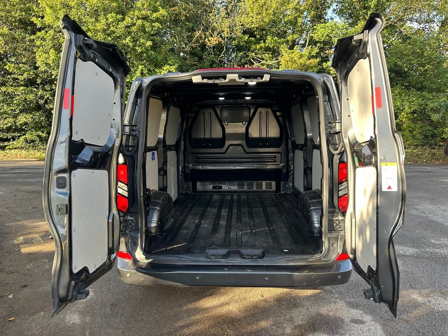 Used Ford Transit Custom 2024 for sale - 75789536: Photo 60