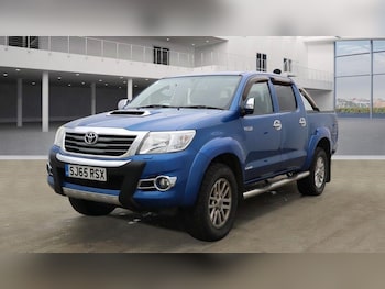 Used Toyota Hilux 2015 for sale - 76042976: Photo