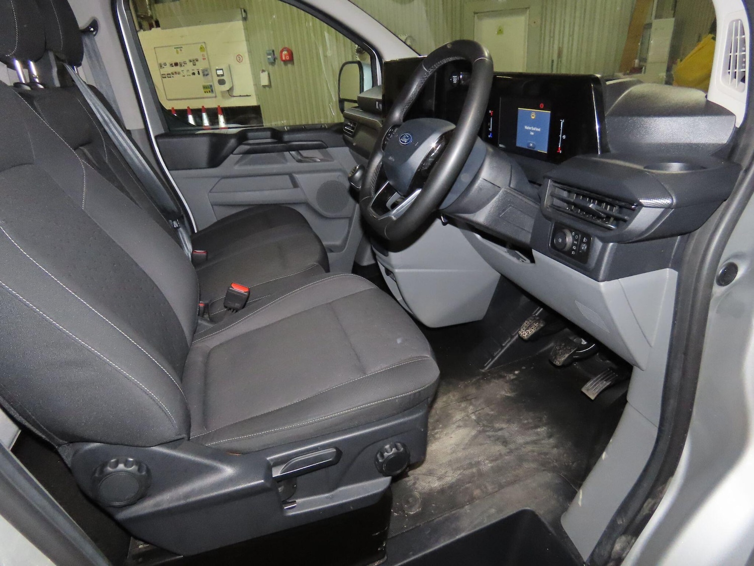 Used Ford Transit Custom 2024 for sale - 77646472: Photo 7