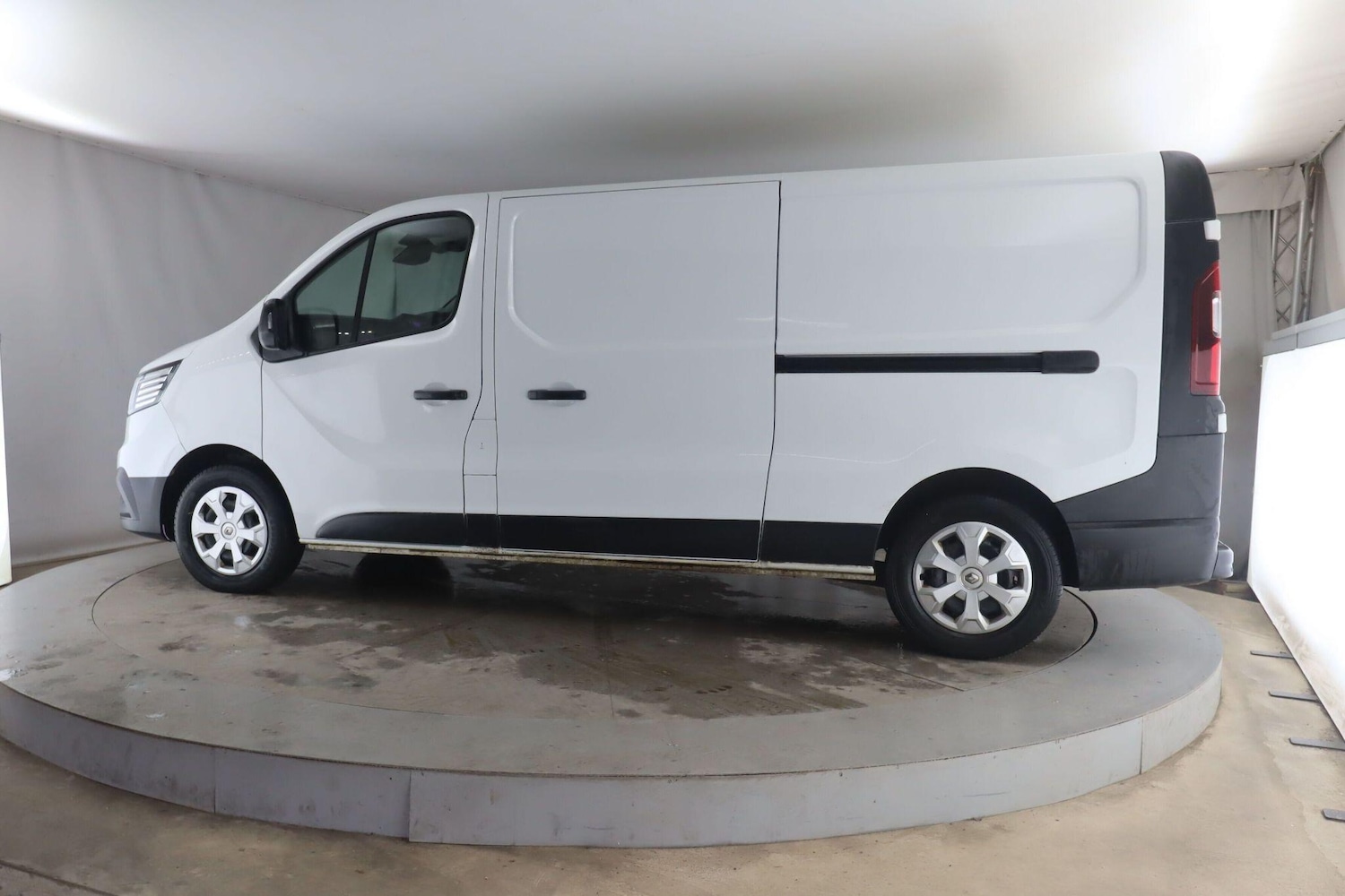 Used Renault Trafic 2022 for sale - 76942446: Photo 3