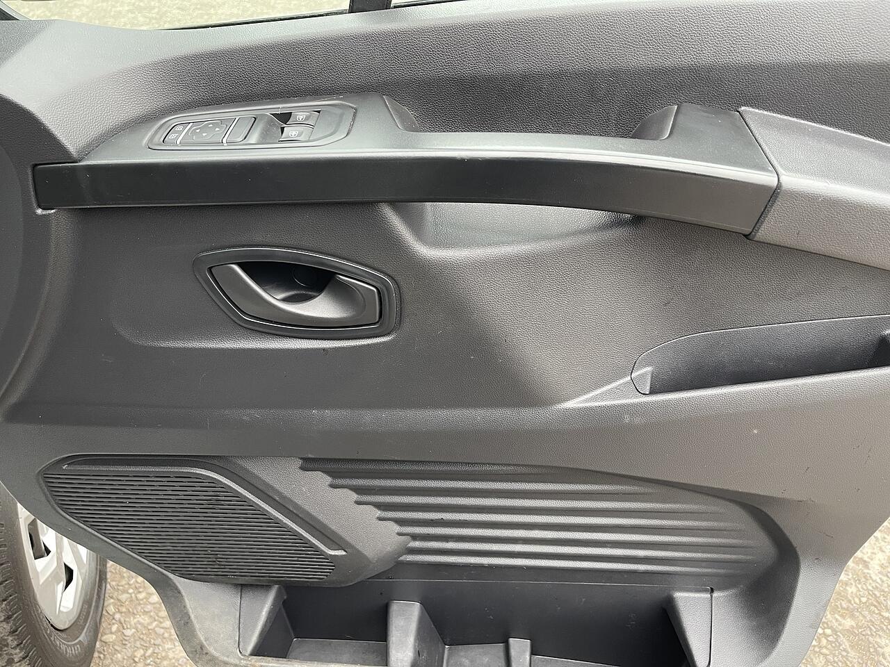 Used Renault Trafic 2022 for sale - 76942446: Photo 31