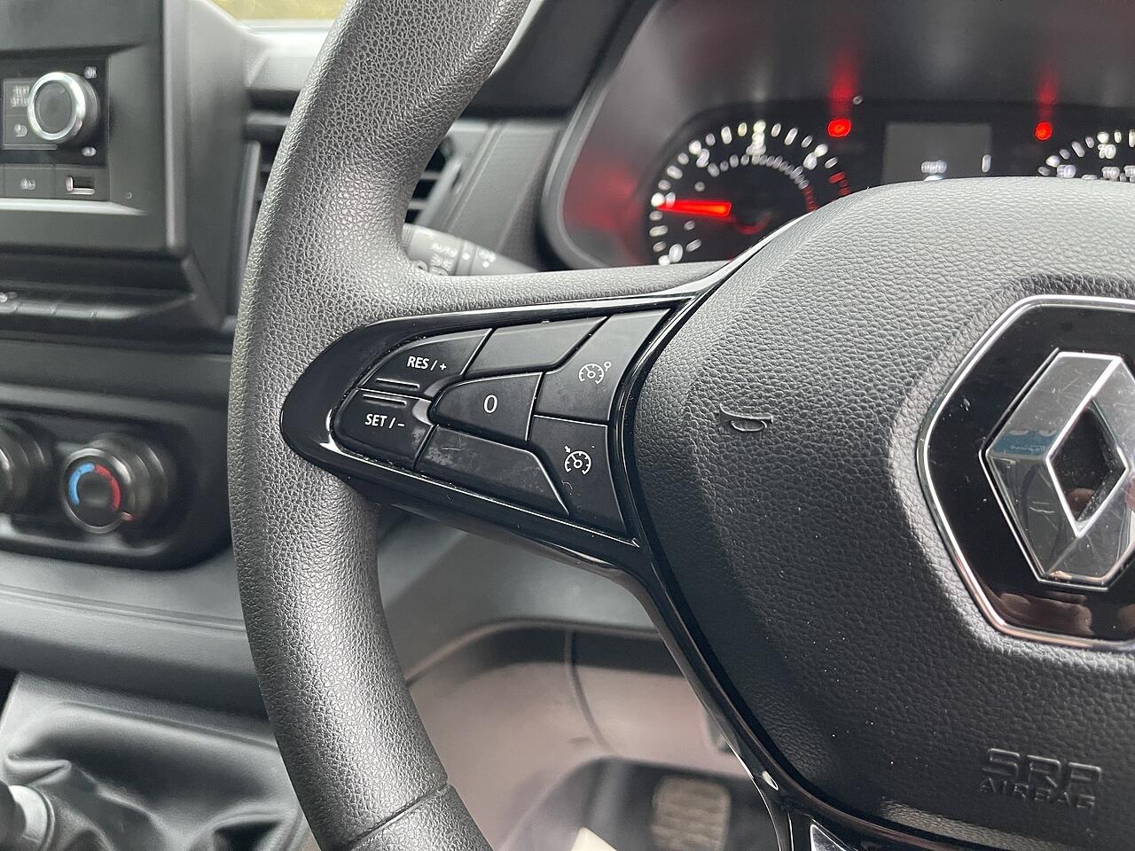 Used Renault Trafic 2022 for sale - 76942446: Photo 33